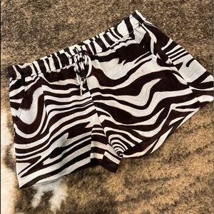 Michael Kors lightweight zebra brown white elastic waist lined shorts pristine